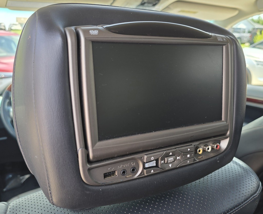 2010 Lexus GX Image 32
