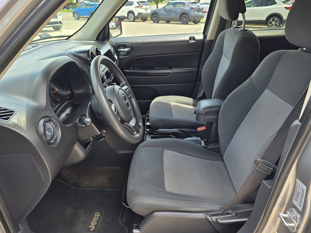 2016 Jeep Patriot Image 17