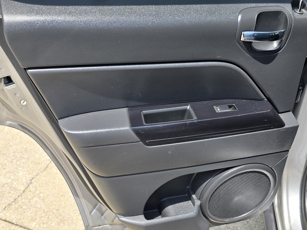 2016 Jeep Patriot Image 26