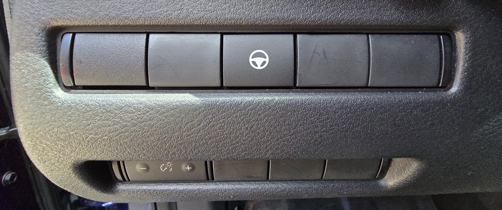 2023 Nissan Rogue Image 19