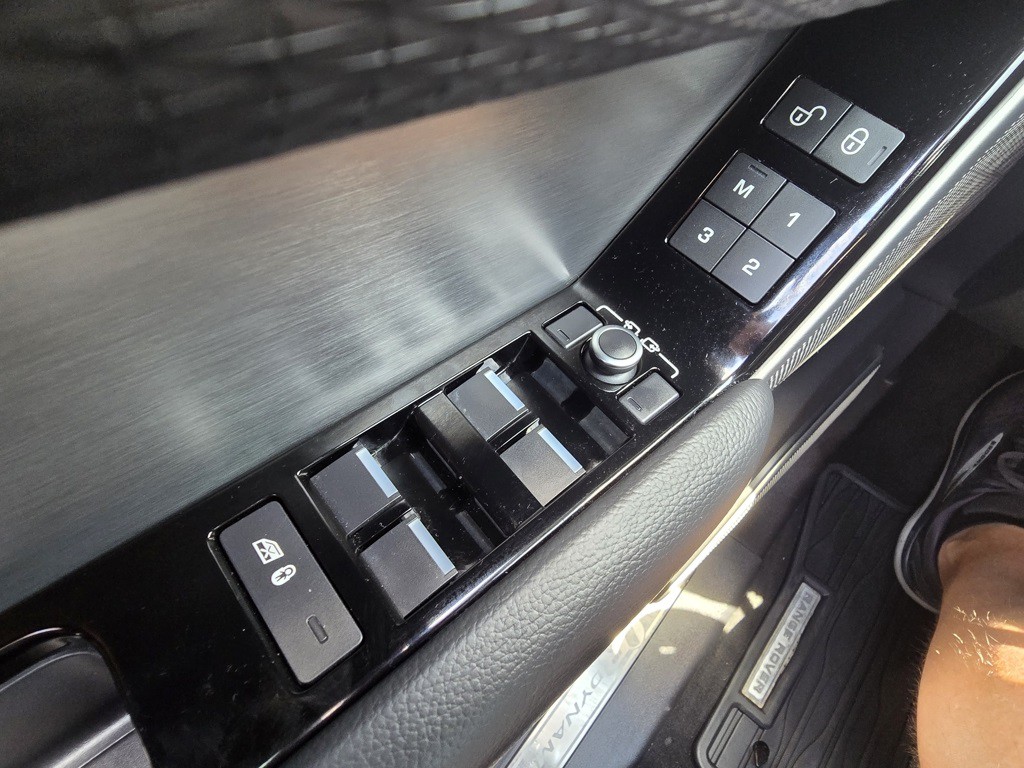2018 Land Rover Range Rover Image 20