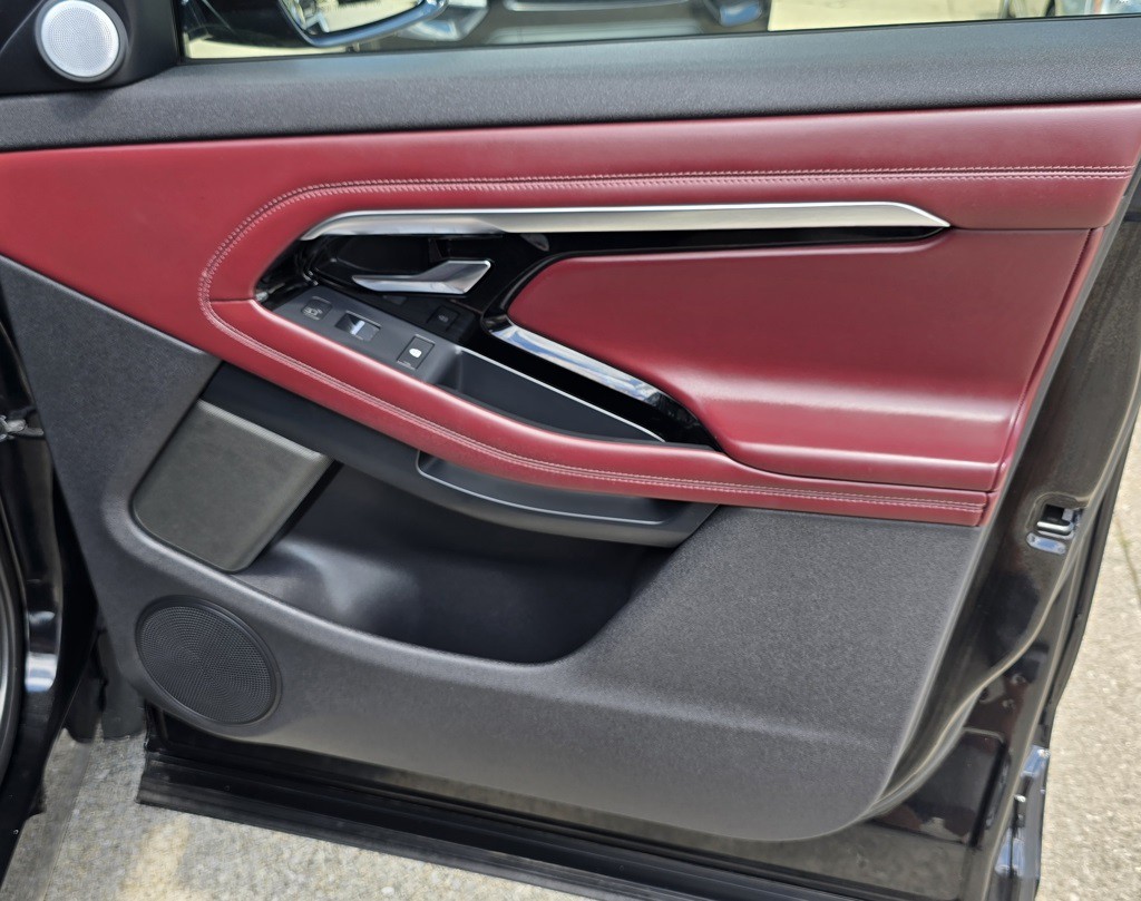 2021 Land Rover Range Rover Evoque Image 40