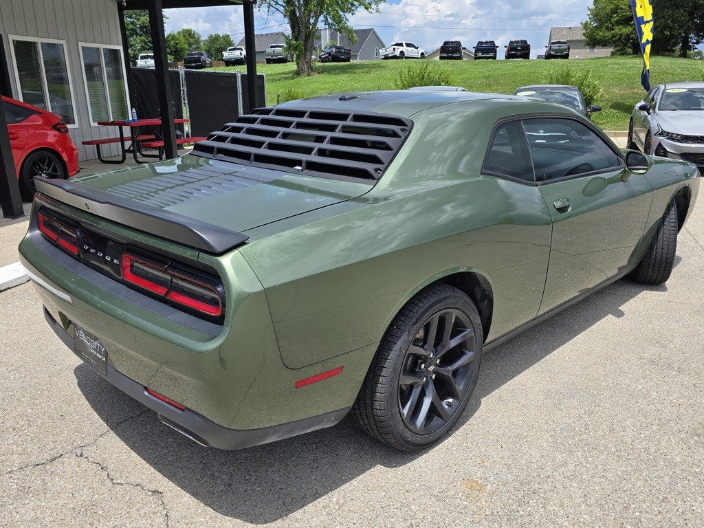 2019 Dodge Challenger Image 2