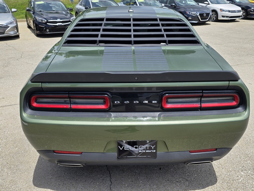 2019 Dodge Challenger Image 3