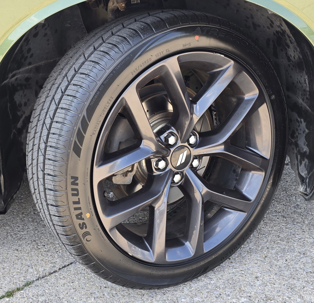 2019 Dodge Challenger Image 9