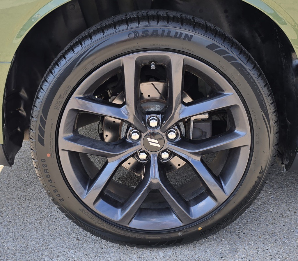 2019 Dodge Challenger Image 10