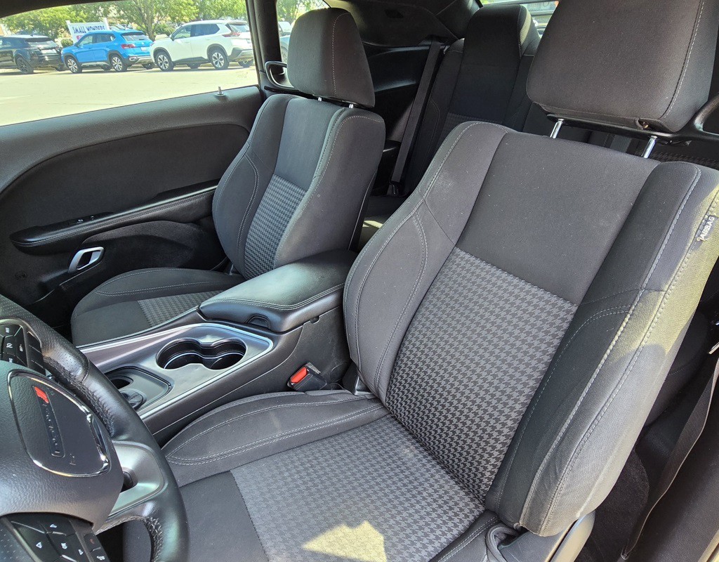 2019 Dodge Challenger Image 16