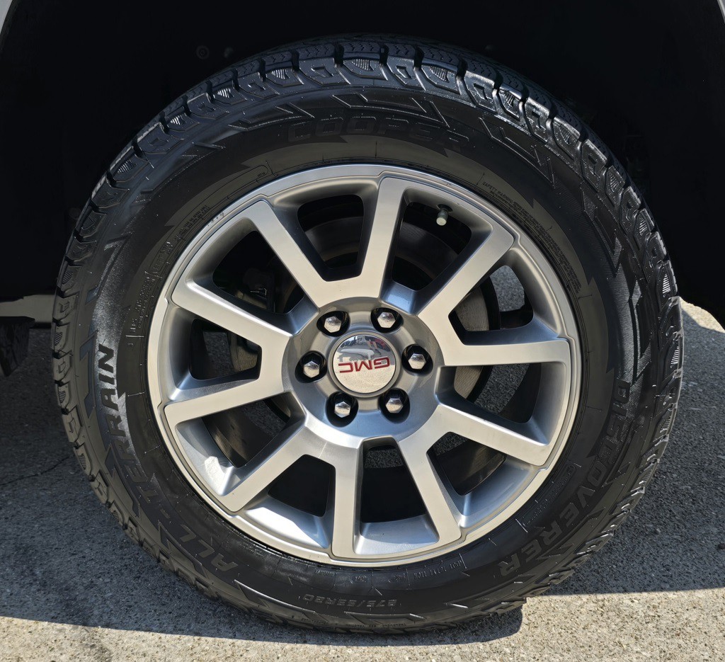 2019 GMC Yukon Image 14
