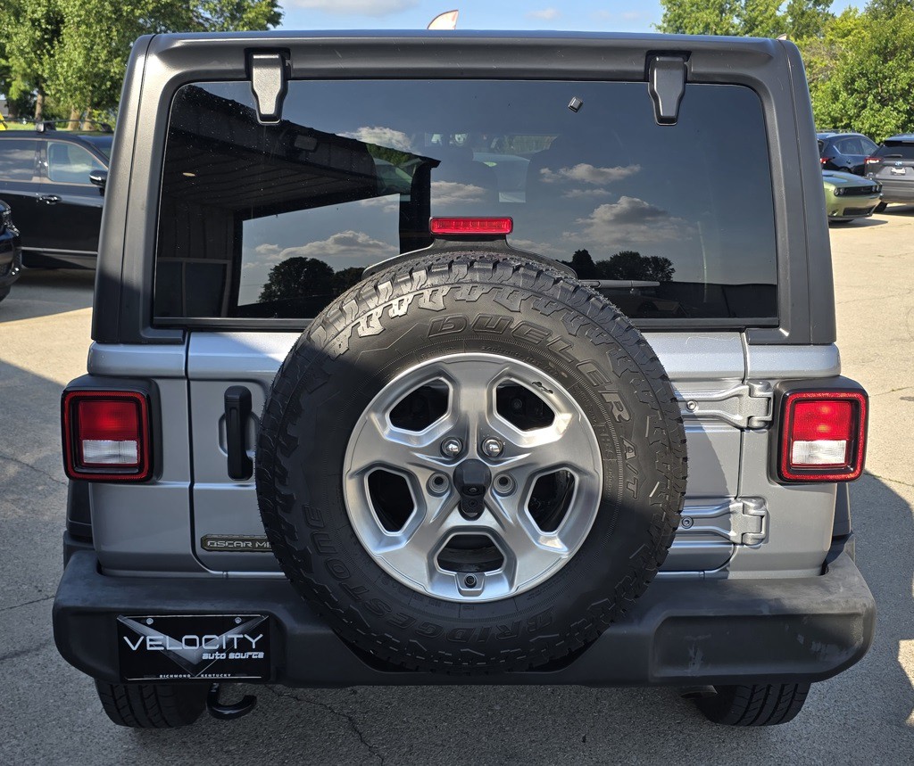 2021 Jeep Wrangler Image 8