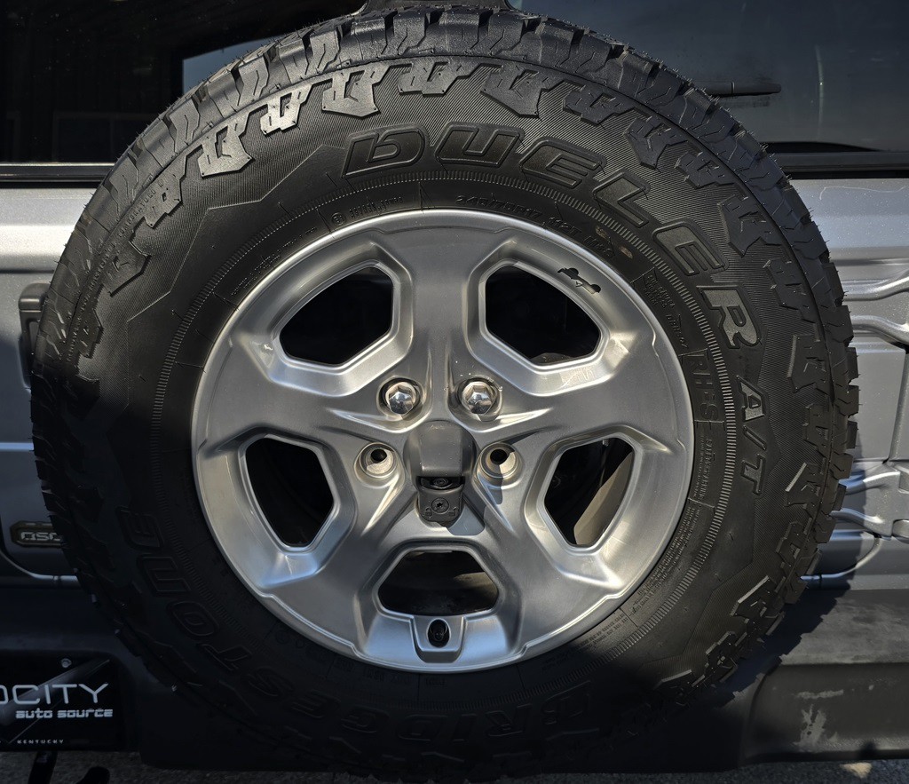 2021 Jeep Wrangler Image 13
