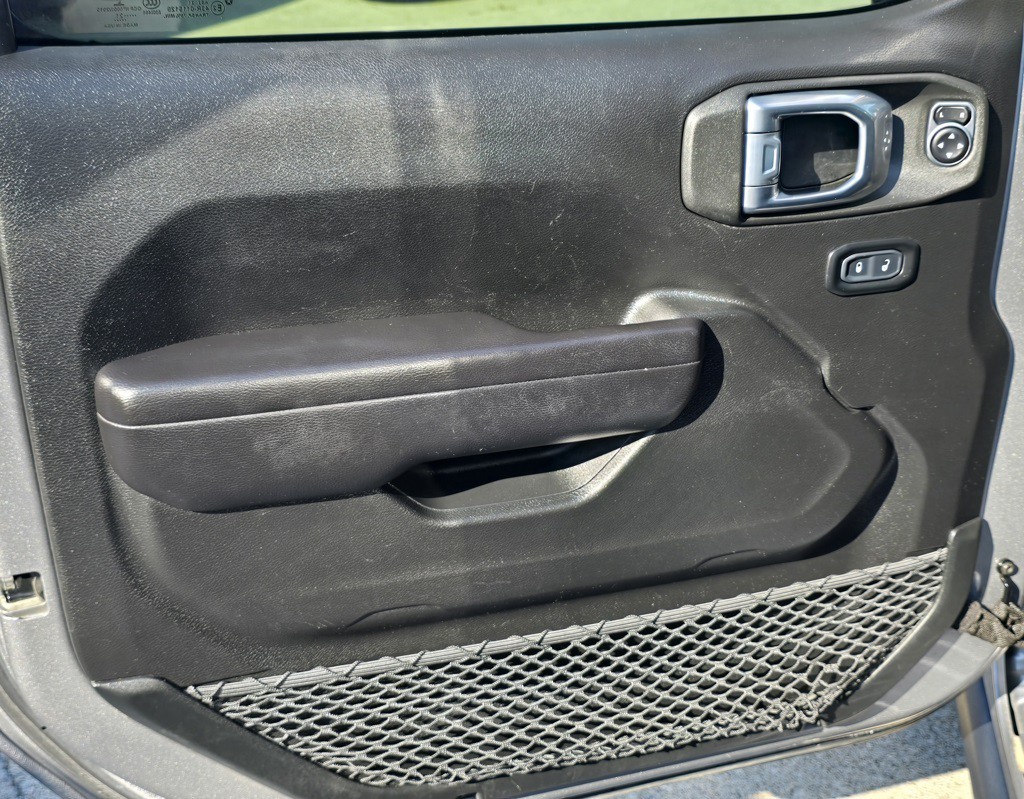 2021 Jeep Wrangler Image 15