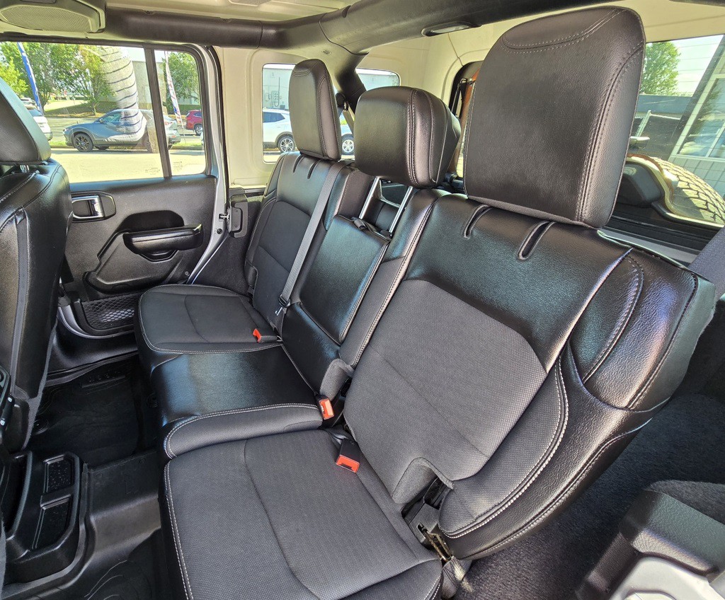 2021 Jeep Wrangler Image 32