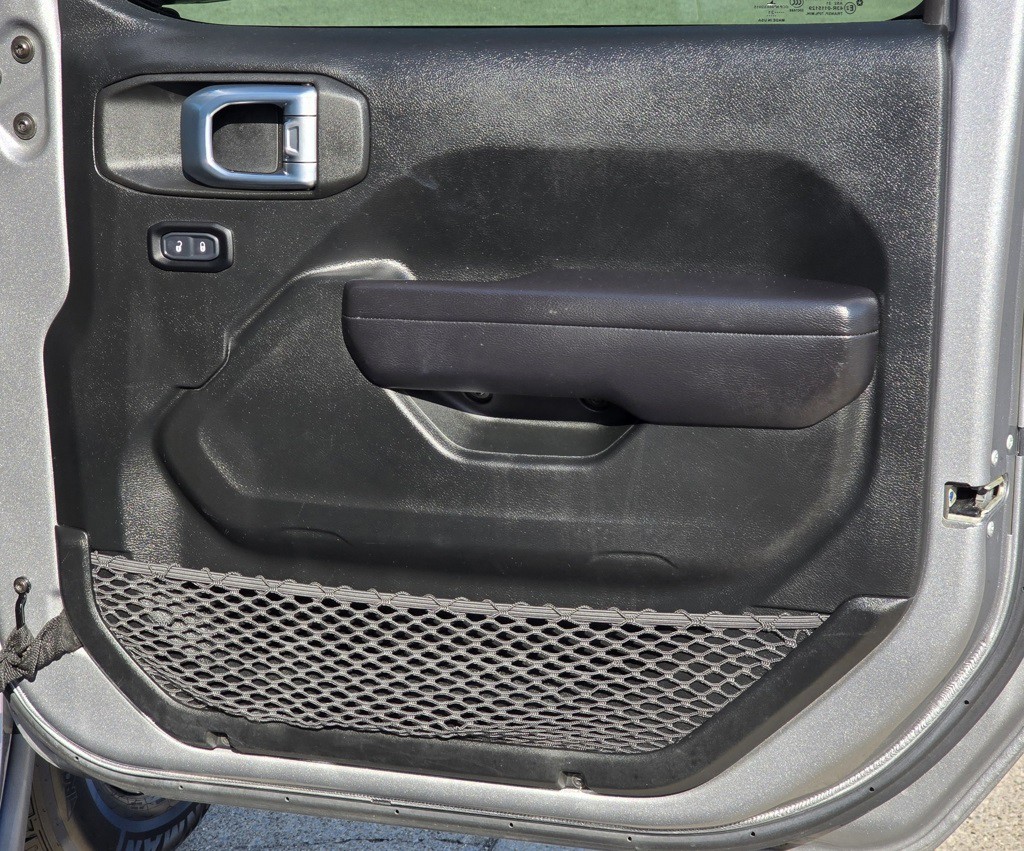 2021 Jeep Wrangler Image 34