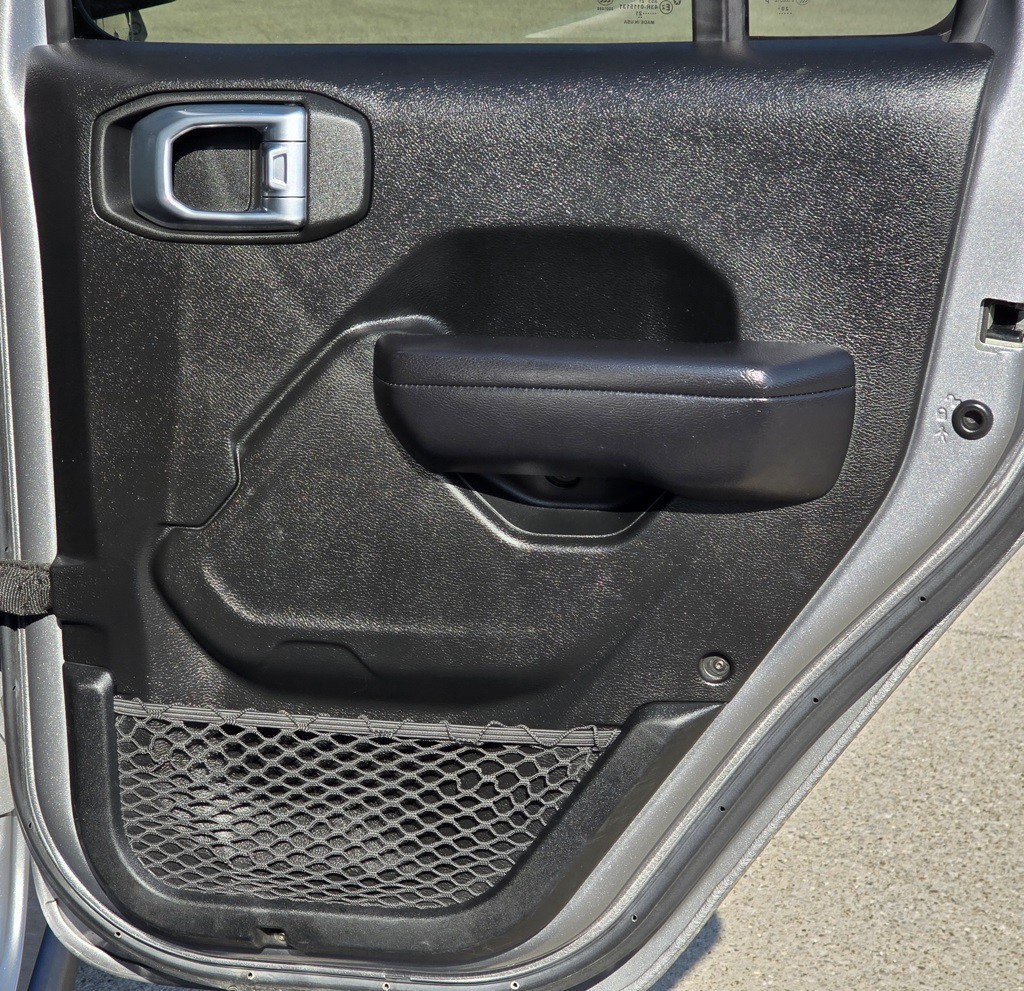2021 Jeep Wrangler Image 37