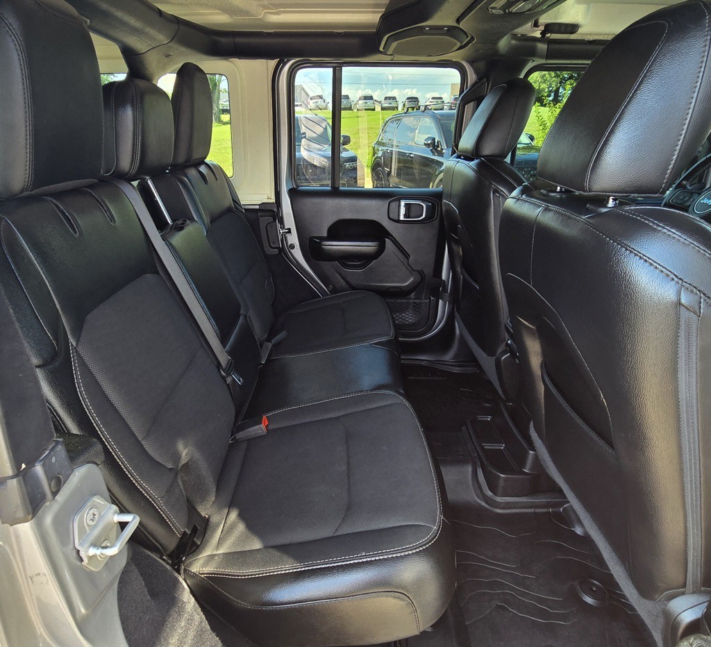2021 Jeep Wrangler Image 38