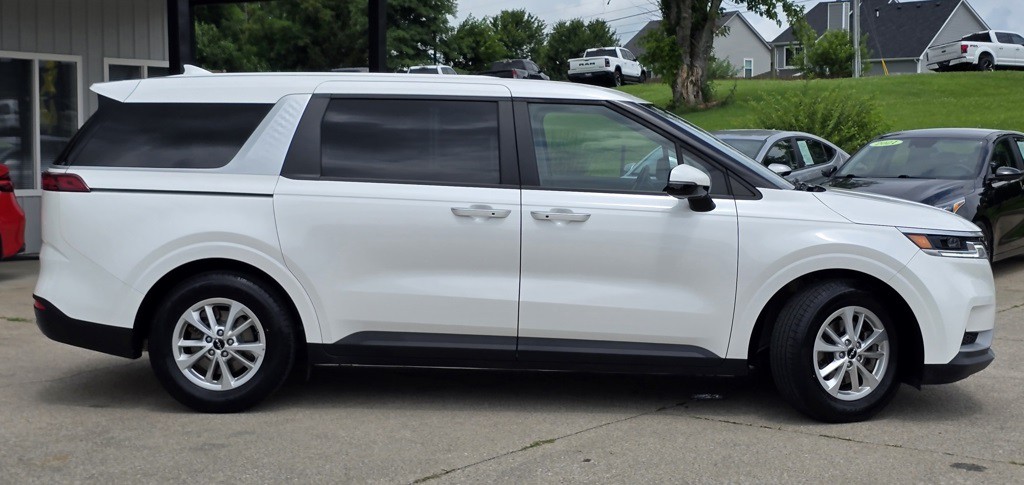 2022 Kia Carnival Image 4