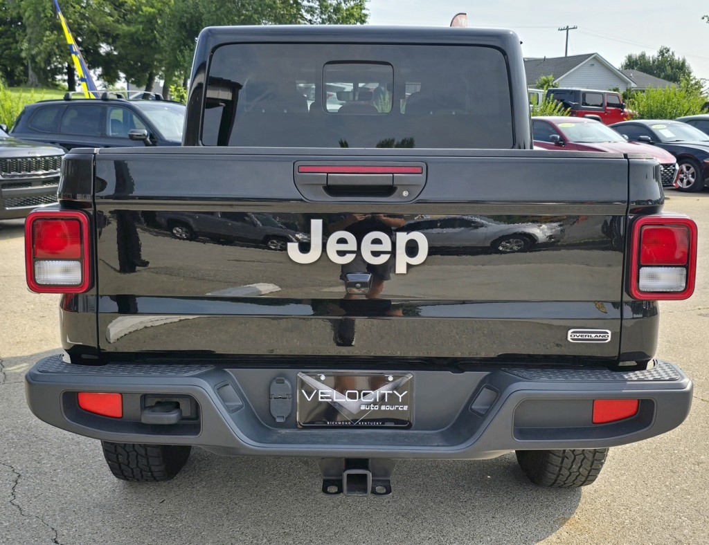 2021 Jeep Gladiator Image 3