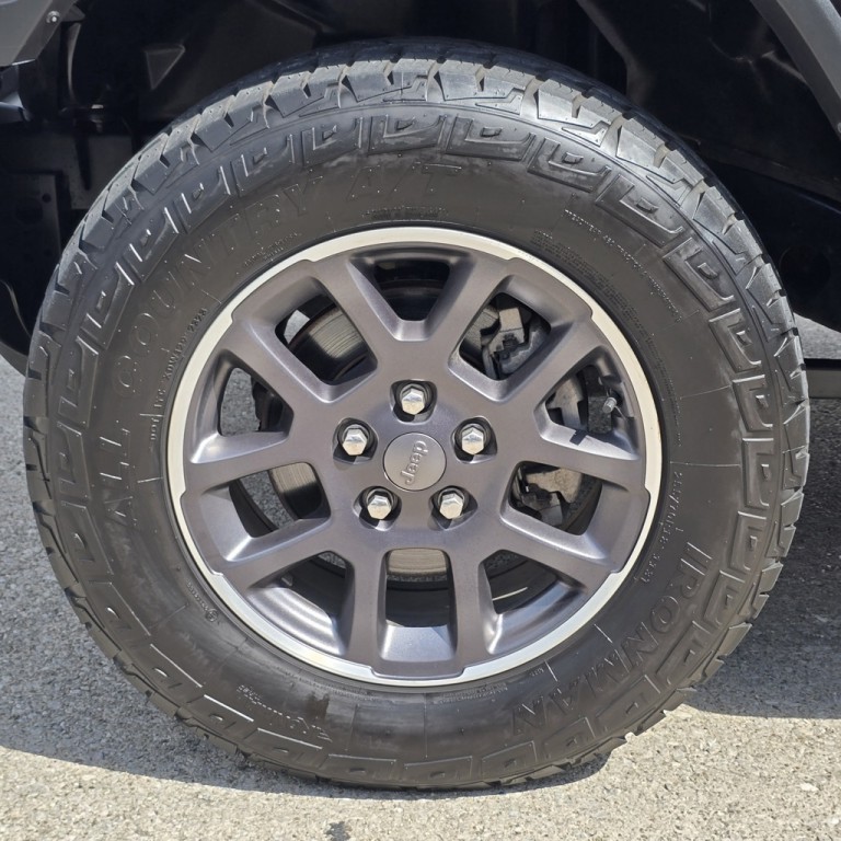 2021 Jeep Gladiator Image 14