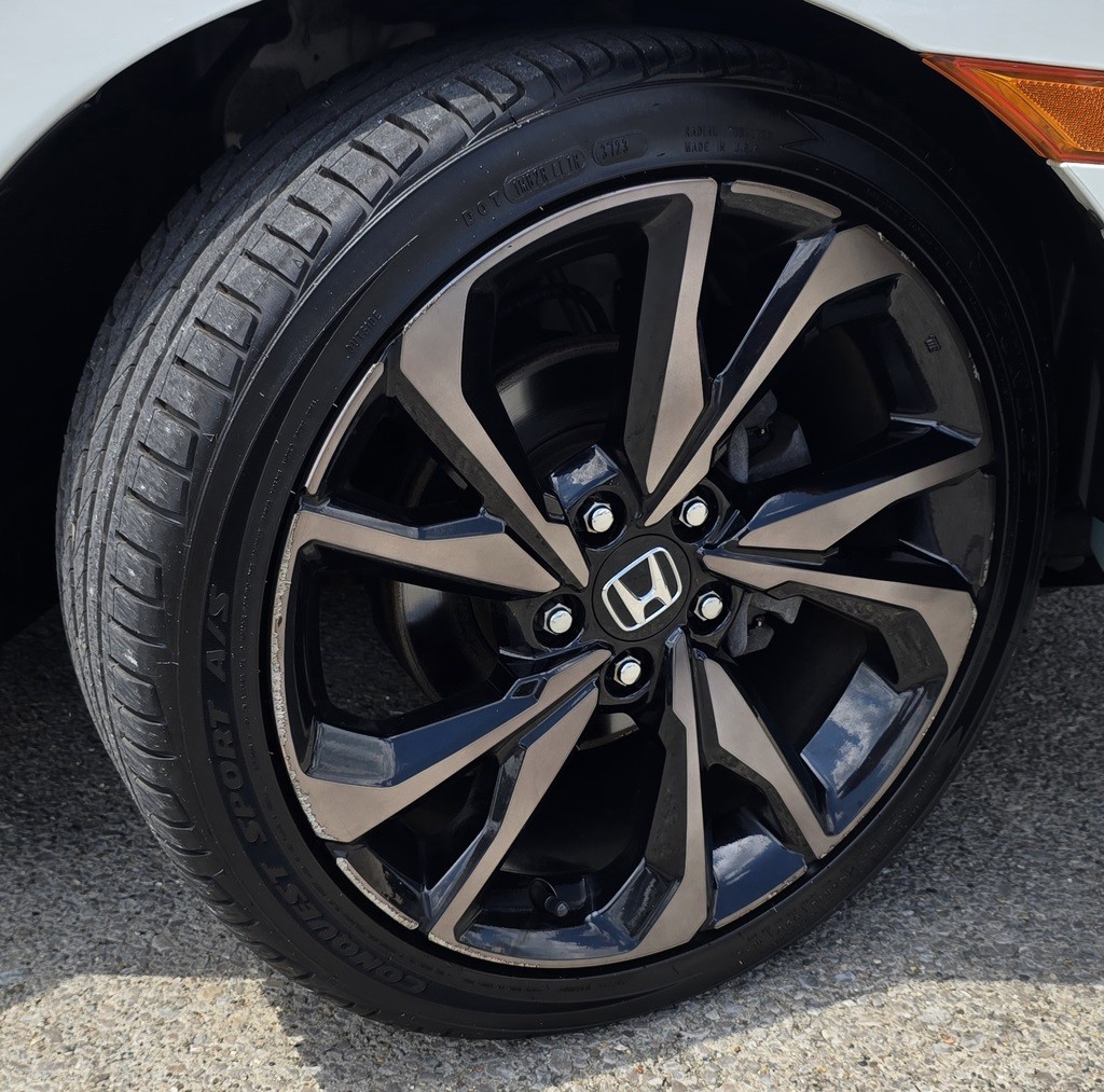 2018 Honda Civic Image 11