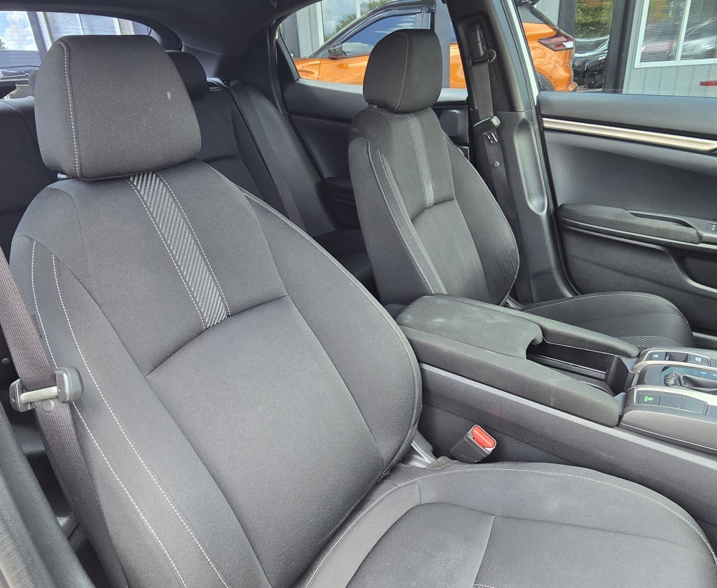 2018 Honda Civic Image 32