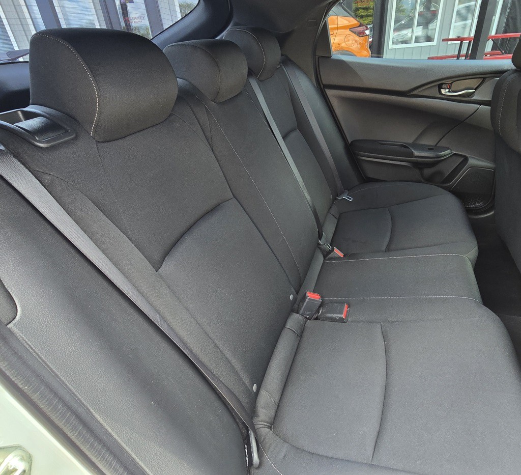 2018 Honda Civic Image 34