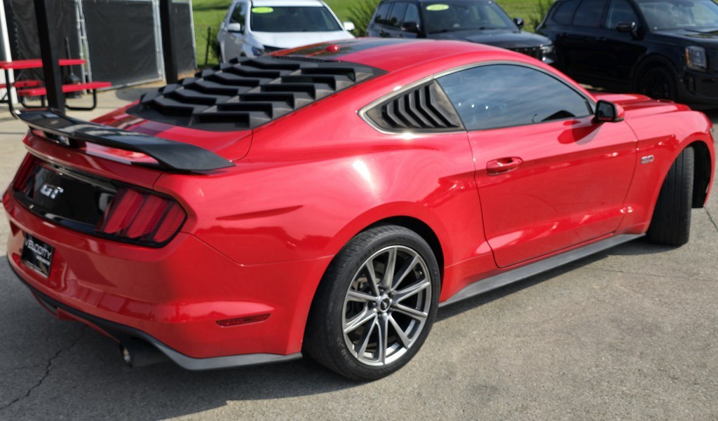 2017 Ford Mustang Image 3