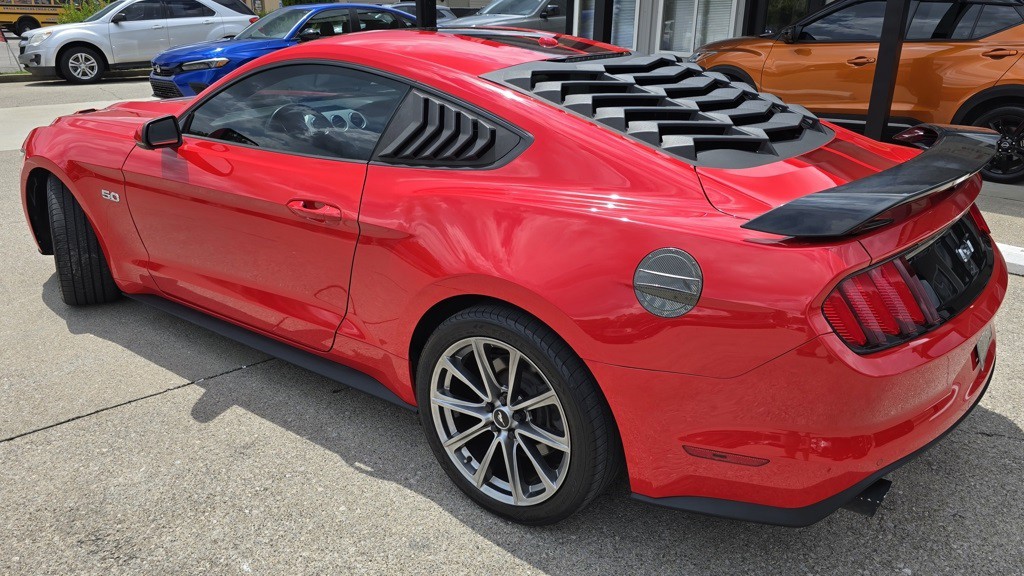 2017 Ford Mustang Image 7