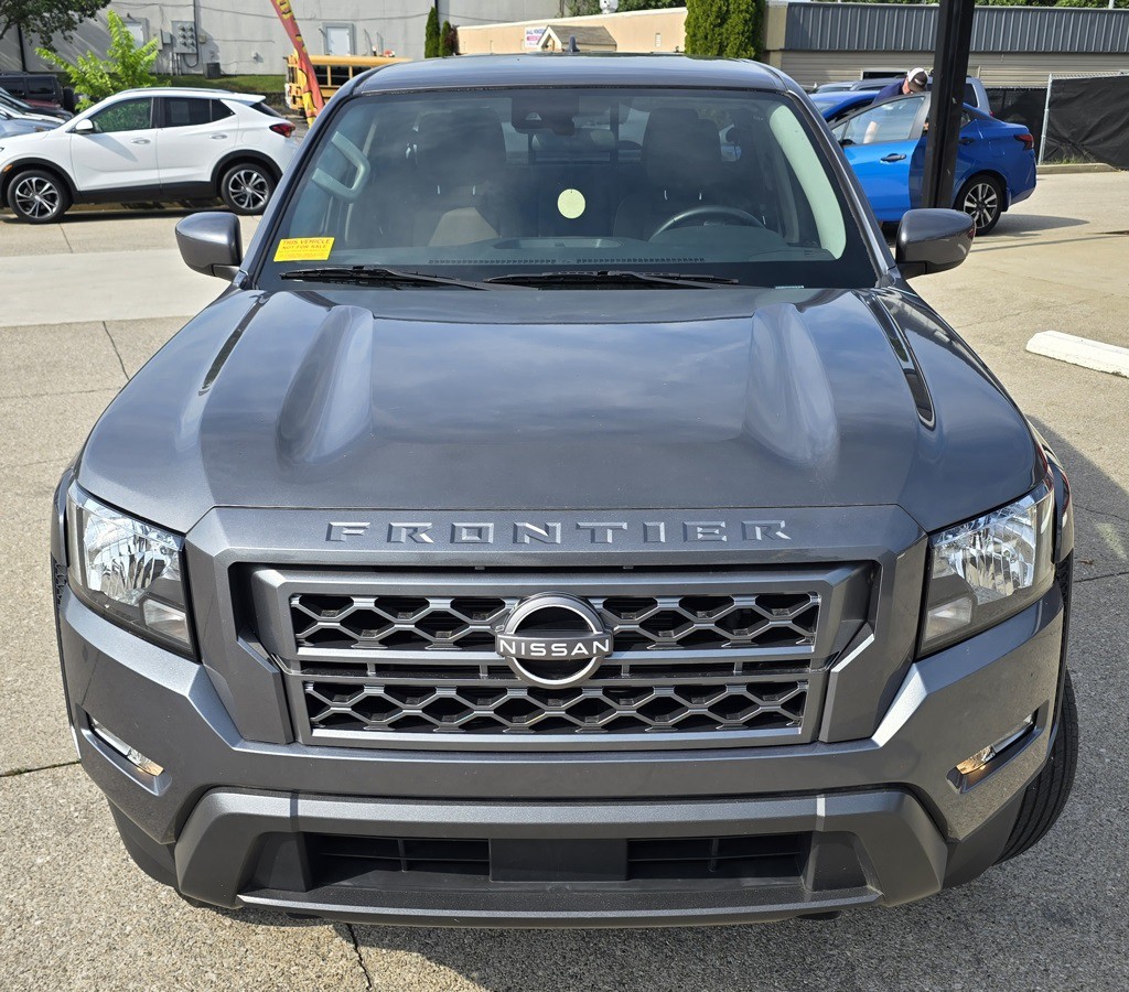 2022 Nissan Frontier Image 6