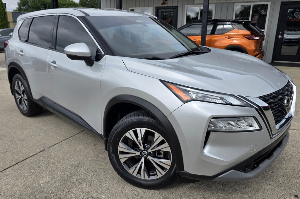 2021 Nissan Rogue Image 2