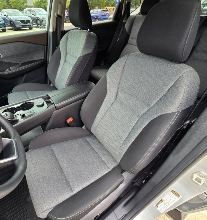 2021 Nissan Rogue Image 18