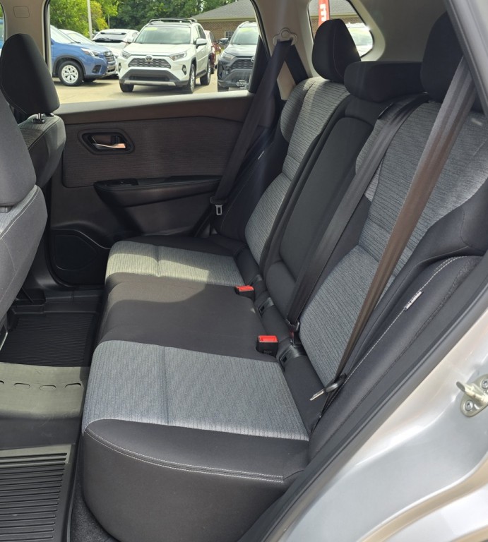 2021 Nissan Rogue Image 31