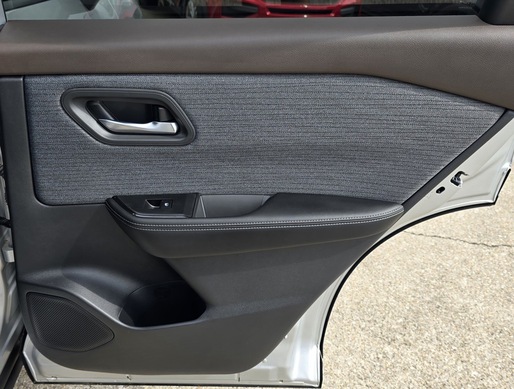 2021 Nissan Rogue Image 37