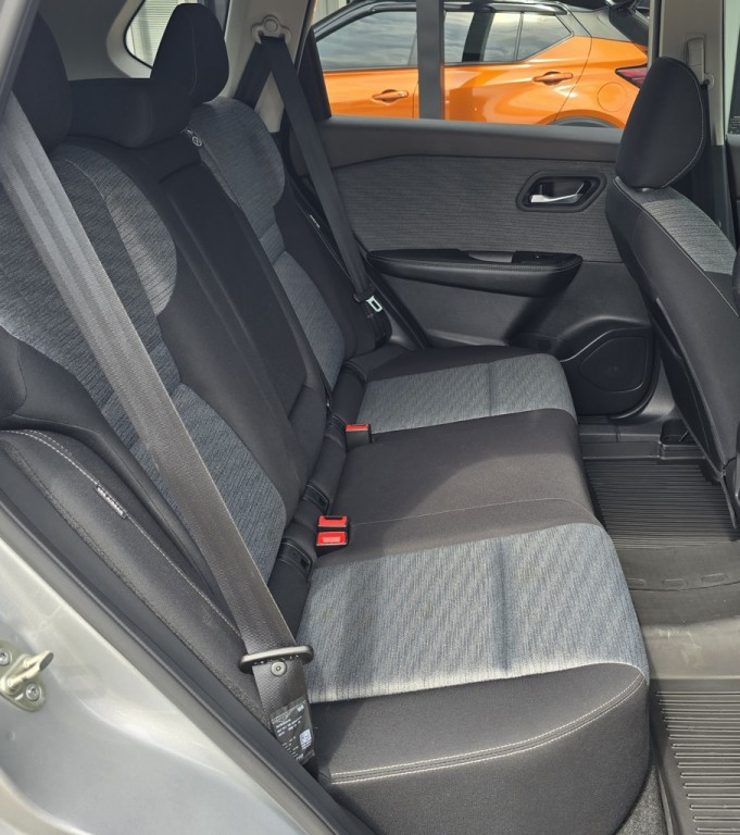 2021 Nissan Rogue Image 38