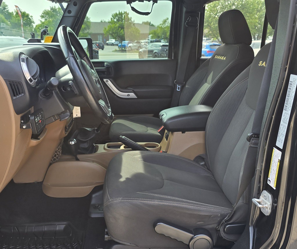 2015 Jeep Wrangler Image 16