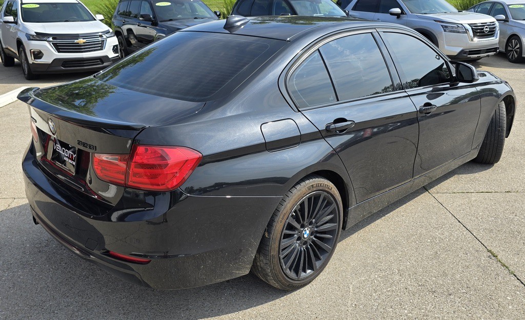 2015 BMW 3 Series Image 2