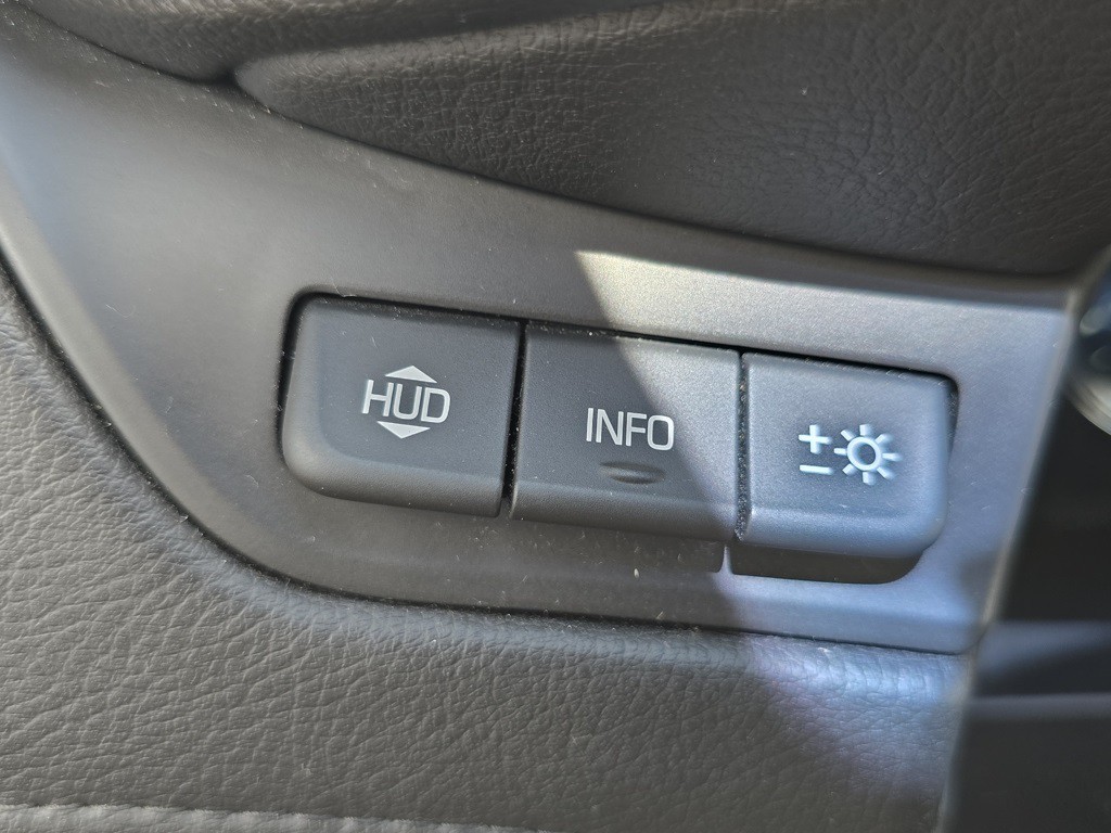 2017 Cadillac Escalade Image 20