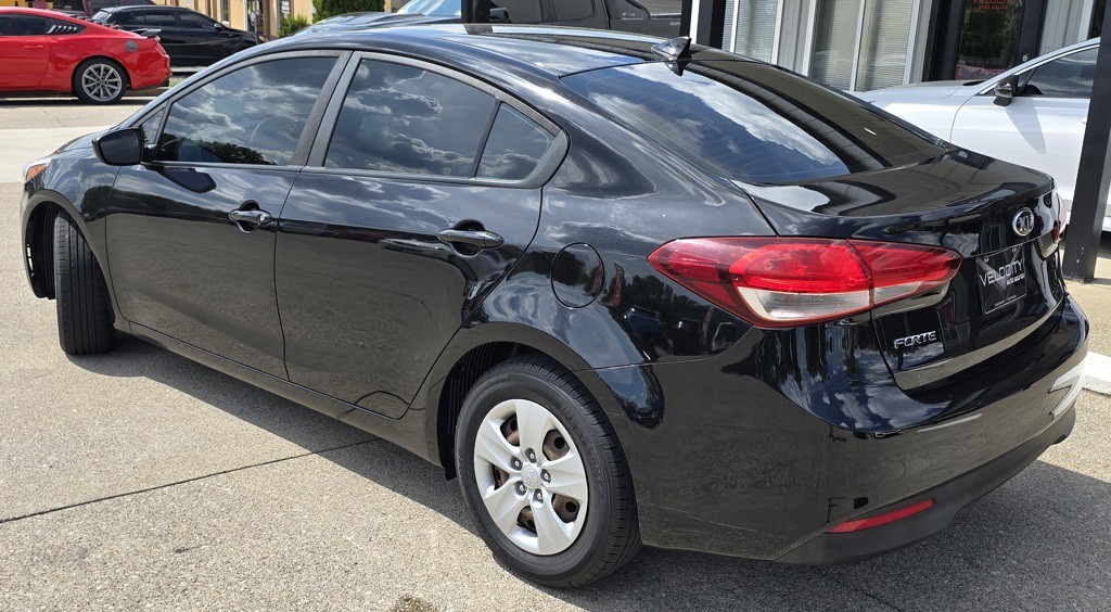 2017 Kia Forte Image 7