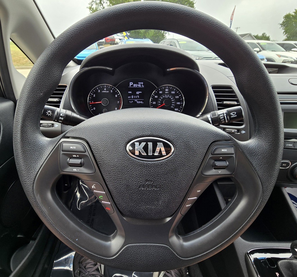 2017 Kia Forte Image 21