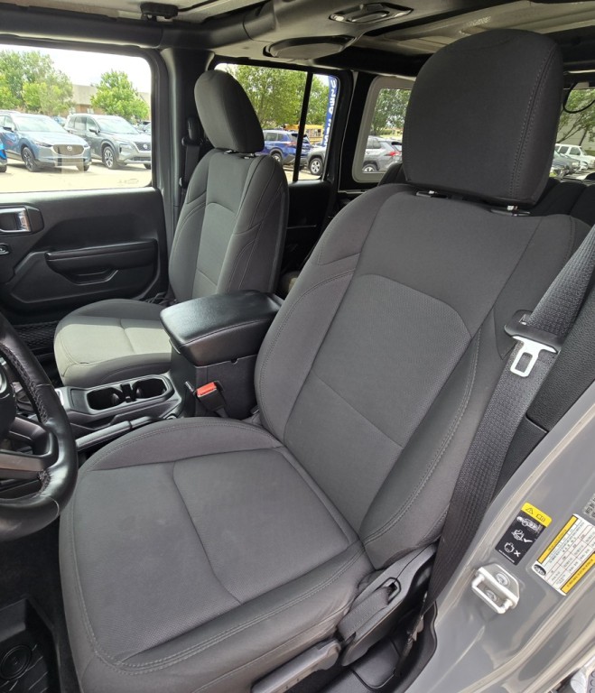 2021 Jeep Wrangler Image 18