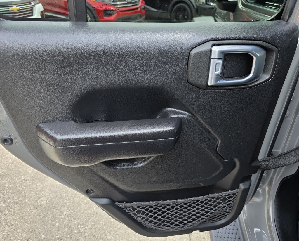 2021 Jeep Wrangler Image 33
