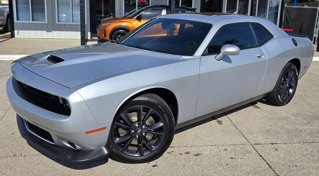 2020 Dodge Challenger Image 3