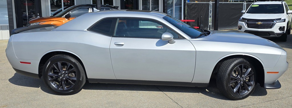 2020 Dodge Challenger Image 4