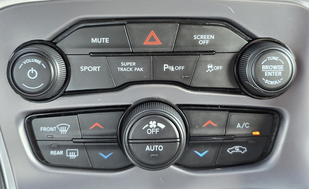 2020 Dodge Challenger Image 28