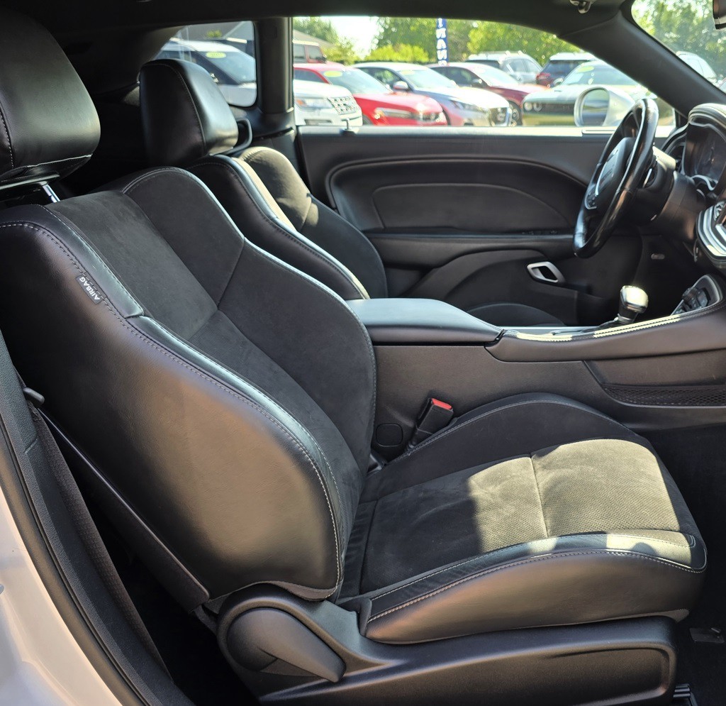 2020 Dodge Challenger Image 32