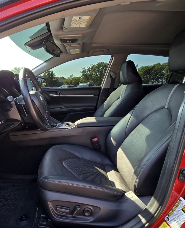 2023 Toyota Camry Image 17