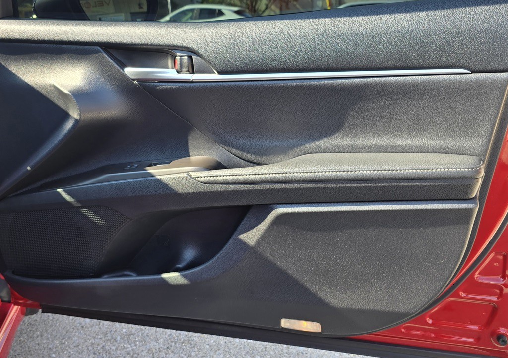 2023 Toyota Camry Image 32