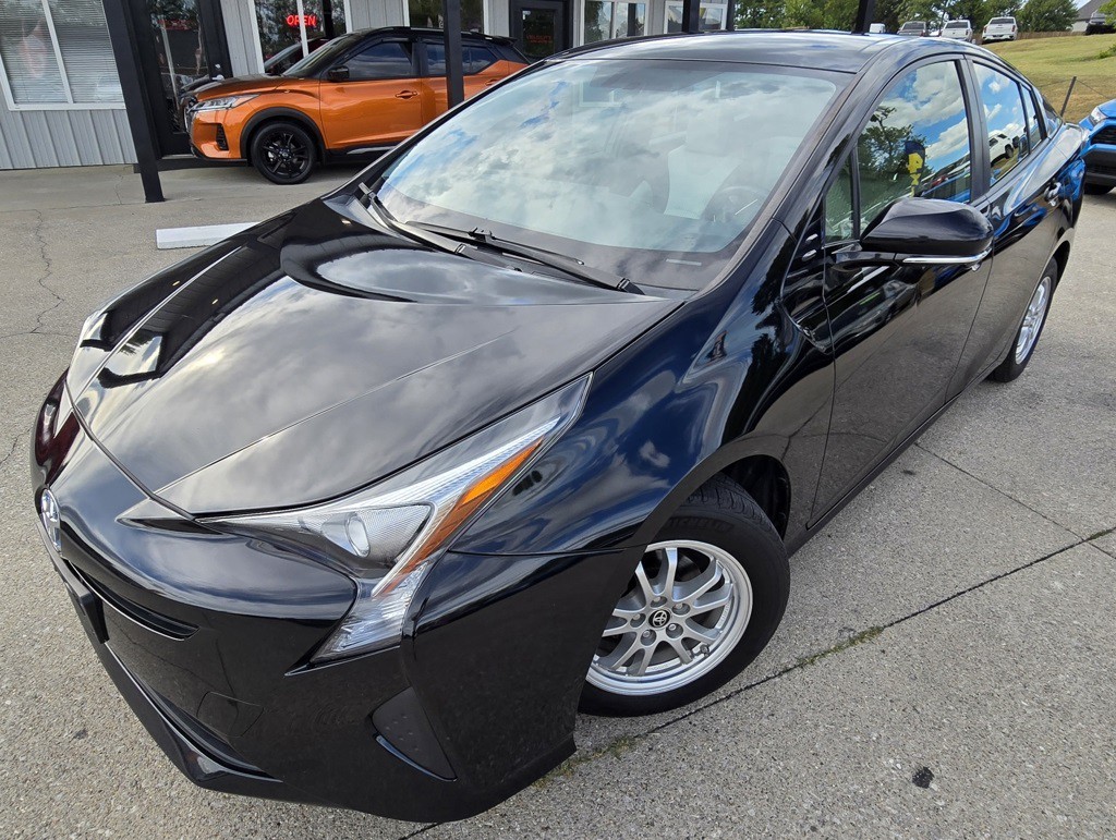 2016 Toyota Prius Image 3