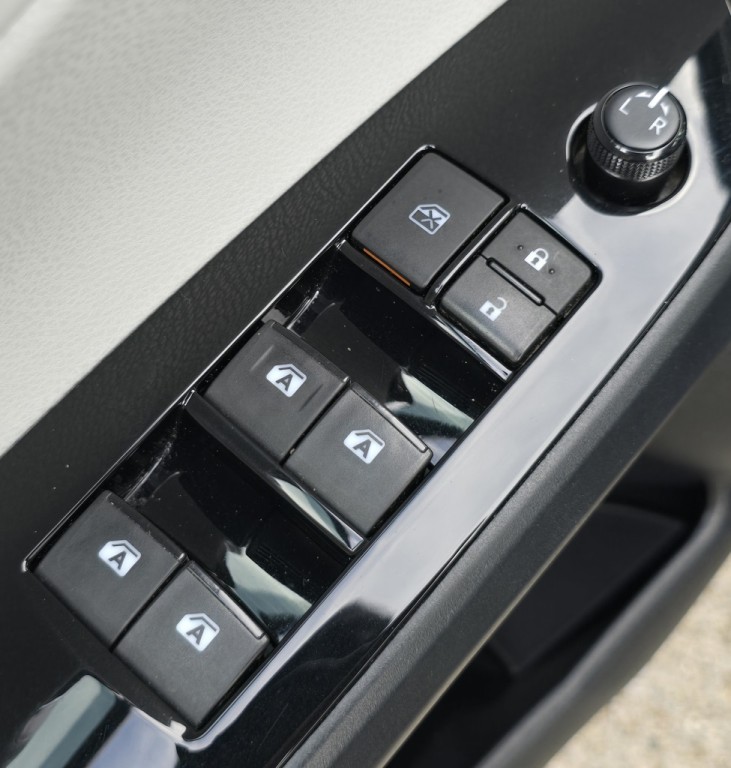 2016 Toyota Prius Image 16
