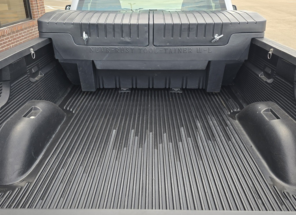 2018 Chevrolet Silverado 1500 Image 9