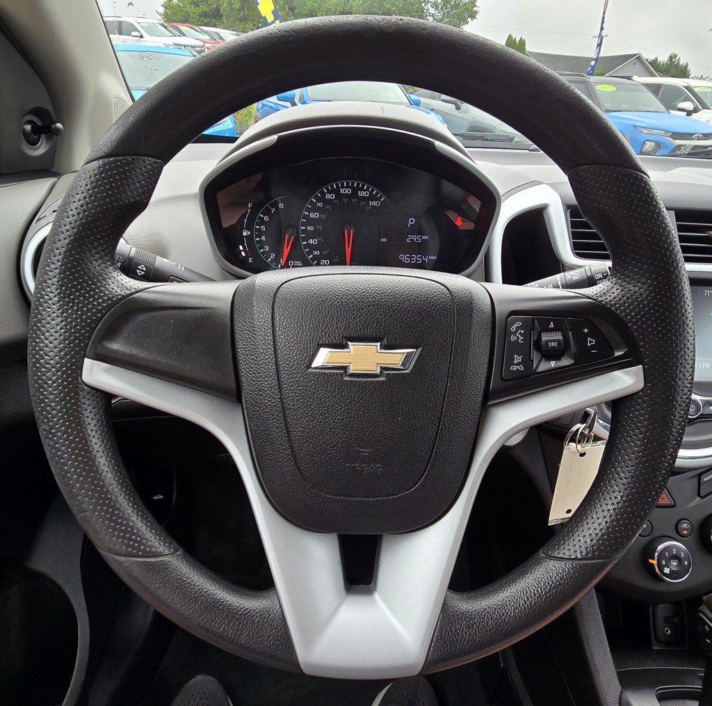 2017 Chevrolet Sonic Image 20